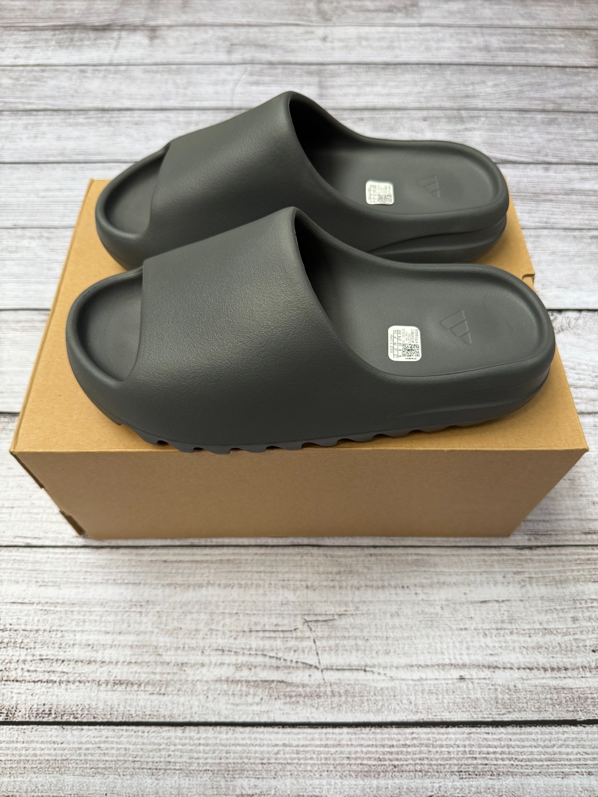 NEW Adidas Yeezy Slide Slate Grey Size 6-13 US Men’s 100% AUTHENTIC