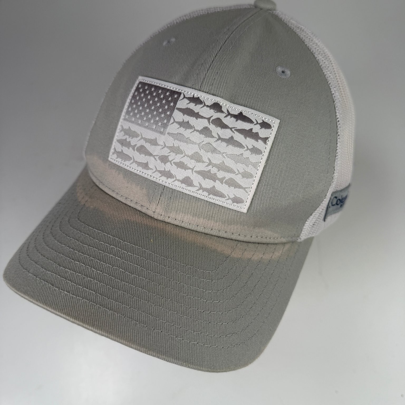 Columbia PFG Hat Trucker Snapback Men’s Adjustable Grey White Fish Flag