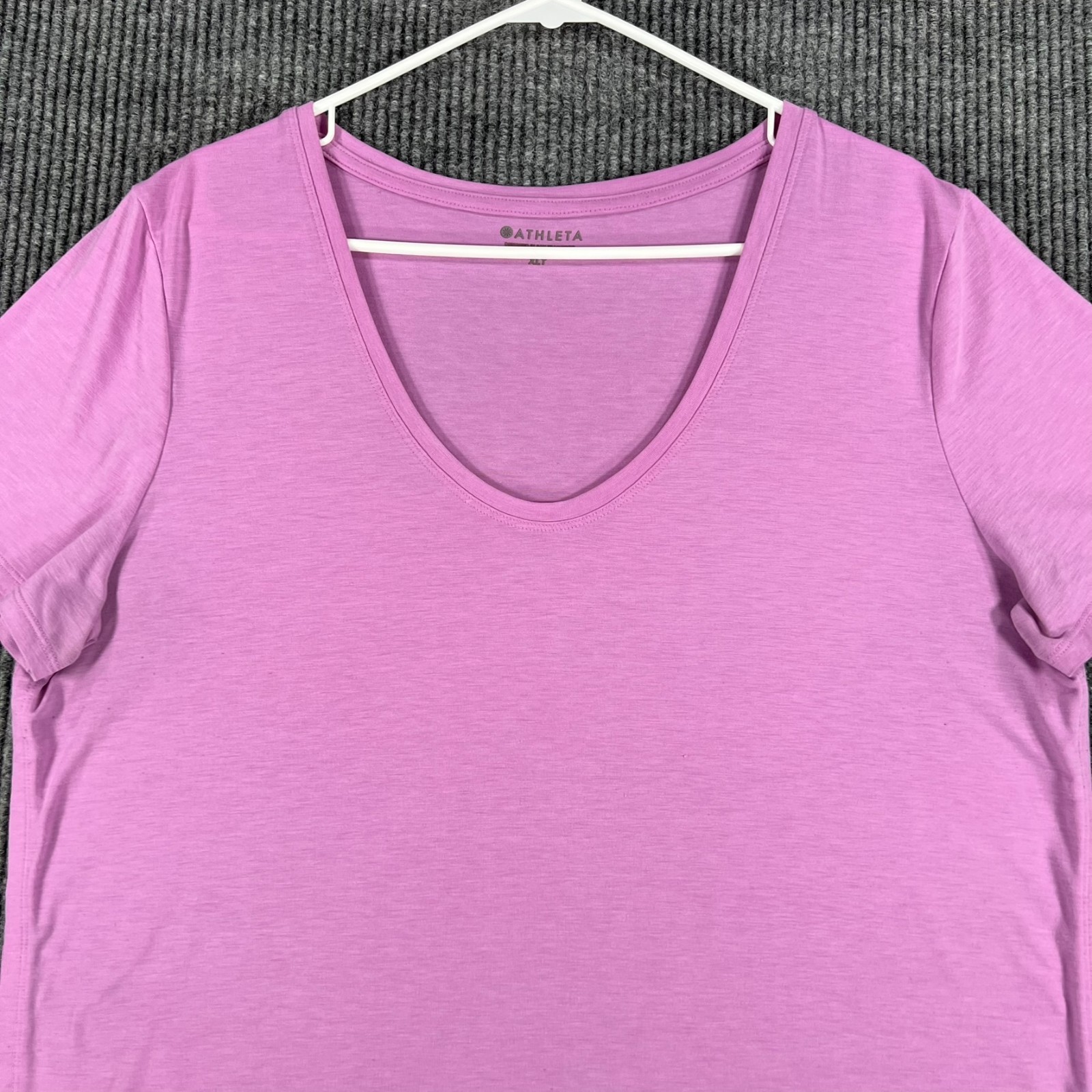 Athleta Shirt Womens XLT Extra Large Tall Purple Short Sleeve Solid Scoop Neck