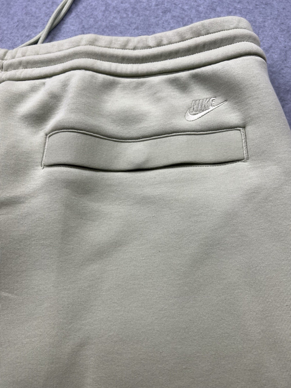 Nike Tech Fleece Open Hem Sweatpants Men’s Size XL FZ7583-371 Olive Aura NWT