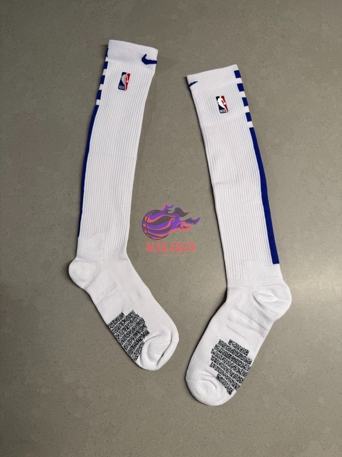 Nike NBA Authentics – White & Black – Knee Highs/Scrunchies