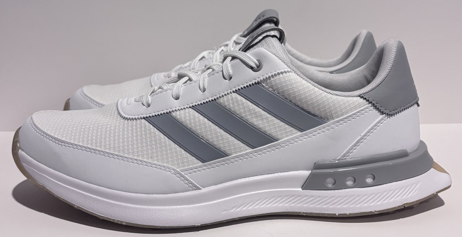 Adidas S2G 24 Spikeless Golf Shoes Cloud White Halo Silver Gum IH8520 Size 10