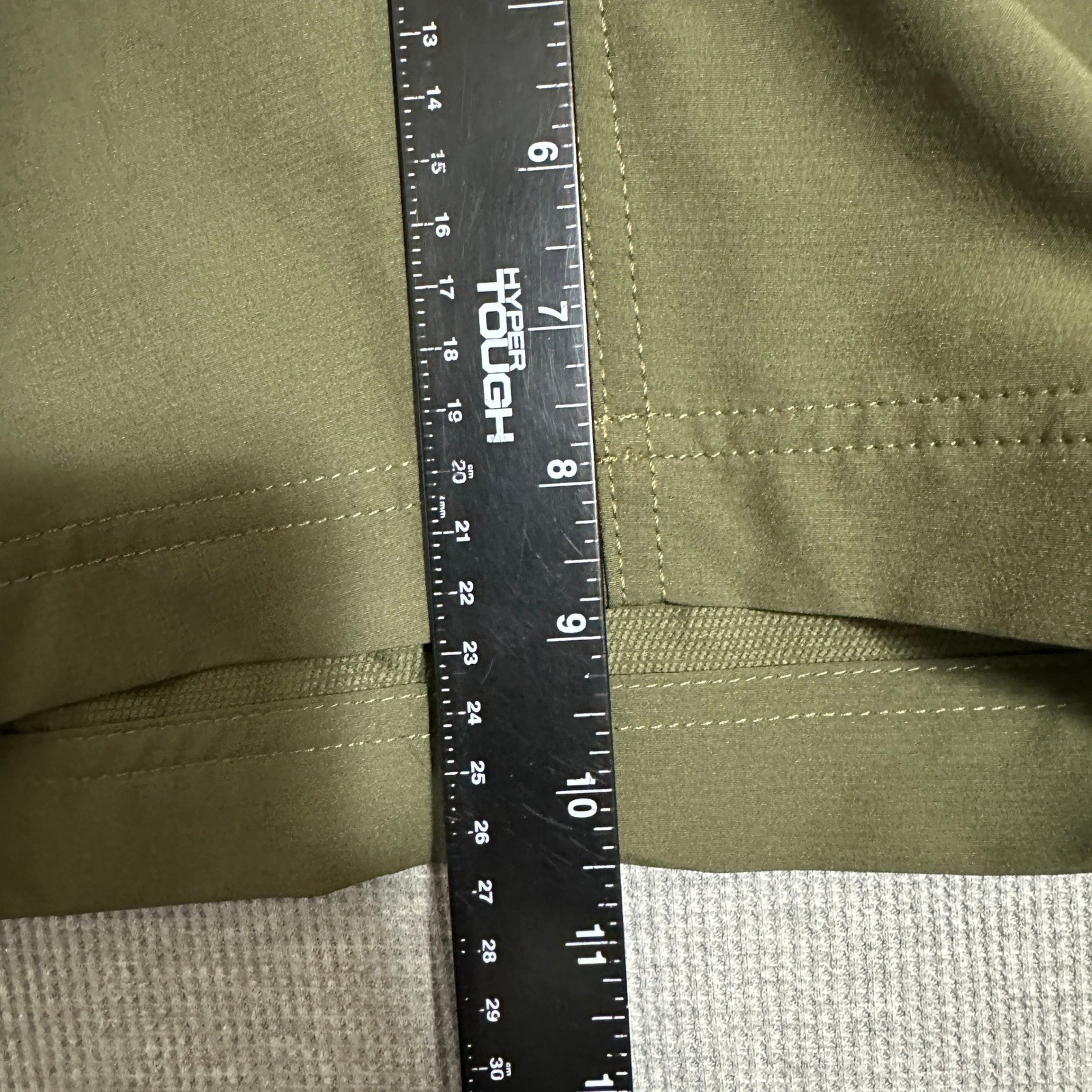 Dickies Temp-iQ Cooling Performance Shorts Moss Green Womens Size 14 NWT