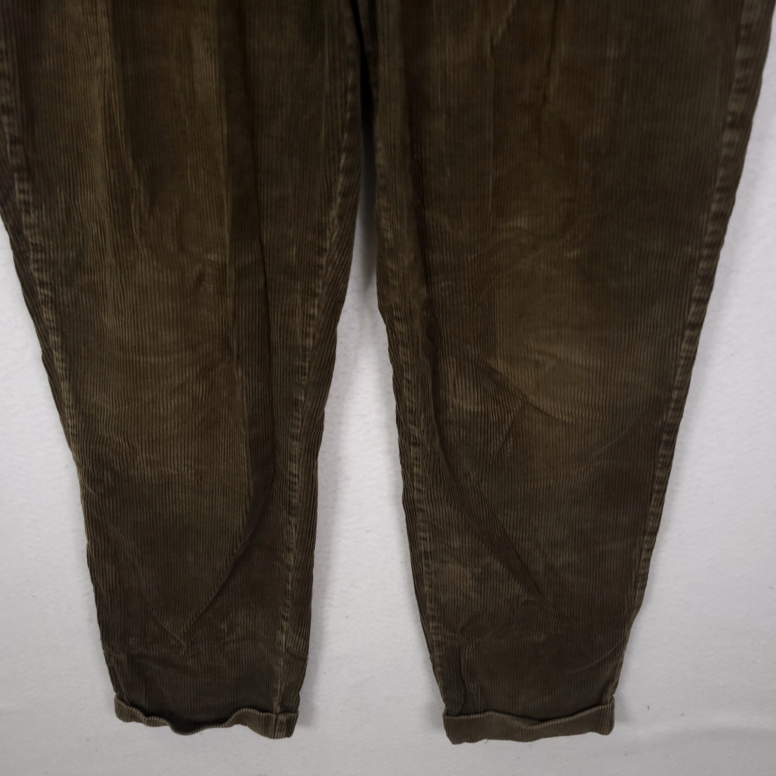 Gap Corduroy Pants Mens Relaxed Fit Pleated Olive 36×34 Fit 34×32 cuffed