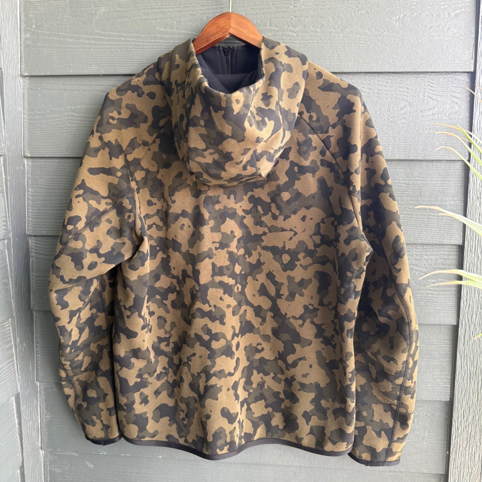 Nike Tech Fleece Camo Full Zip Hoodie Olive Brown Jacket Size Large