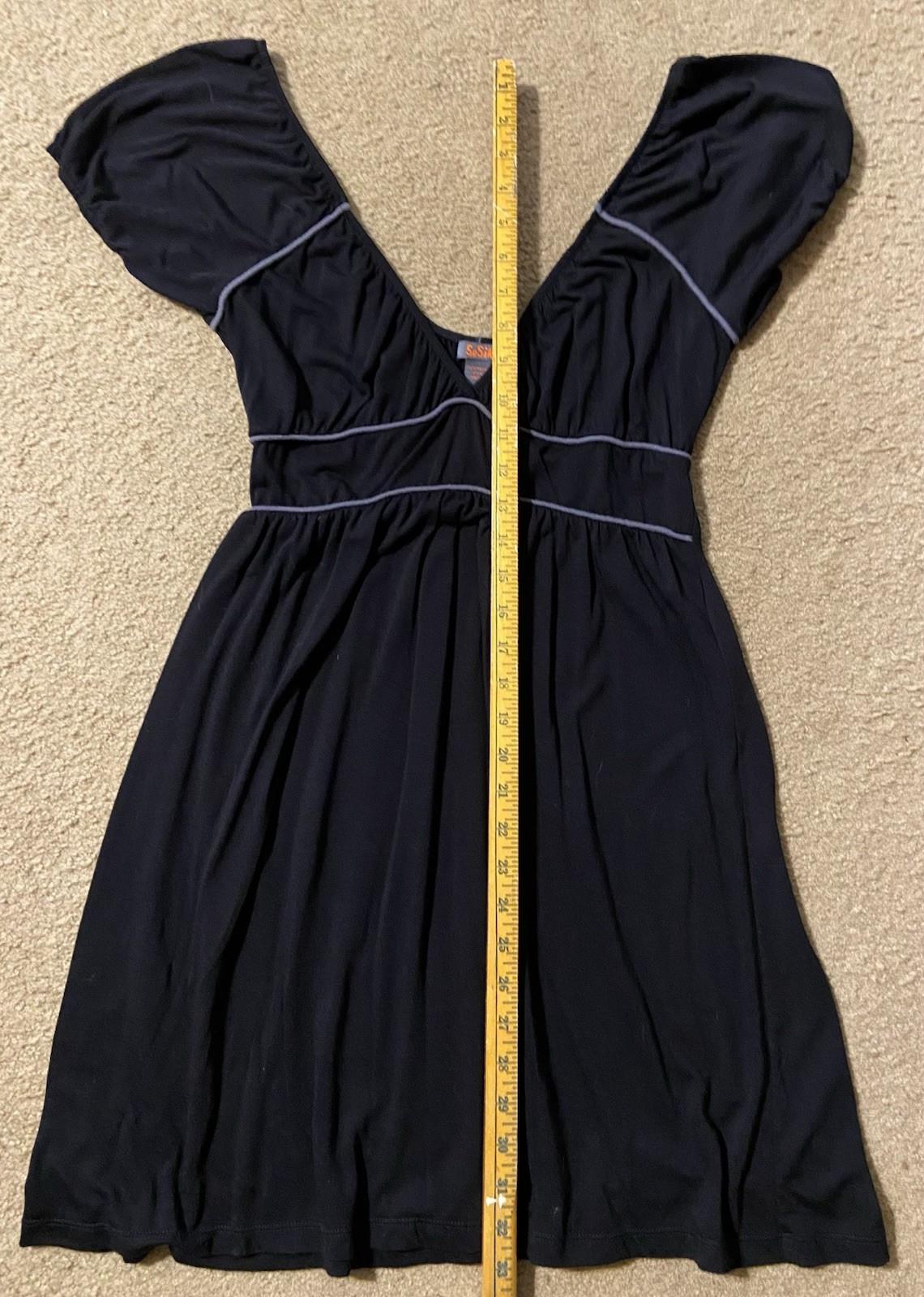 So Sik Black Dress T-shirt Knit Fabric Deep V-Neck Size Small Cute Swim Cover