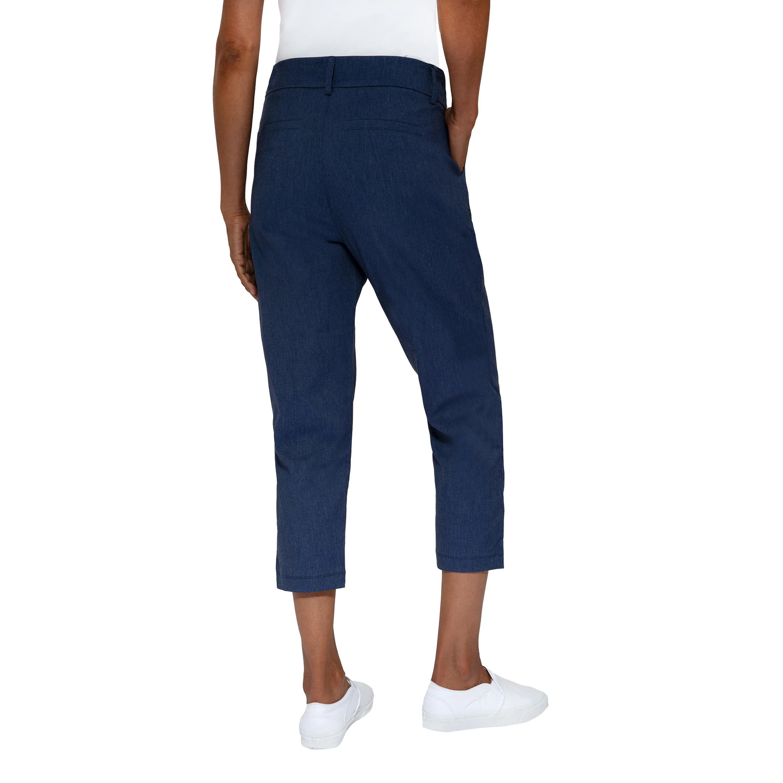 Mario Serrani Women’s Pull-On Capri Front Pockets Mid Rise