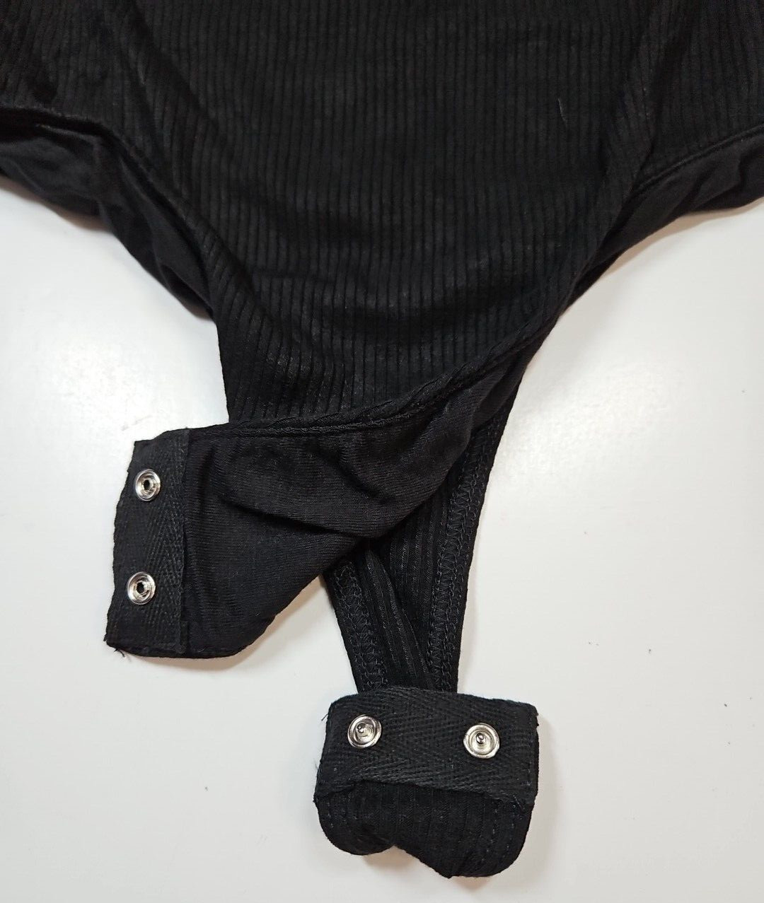 Lulus Women’s Black Spaghetti Strap Tank Top Style Thong Bodysuit Size Medium