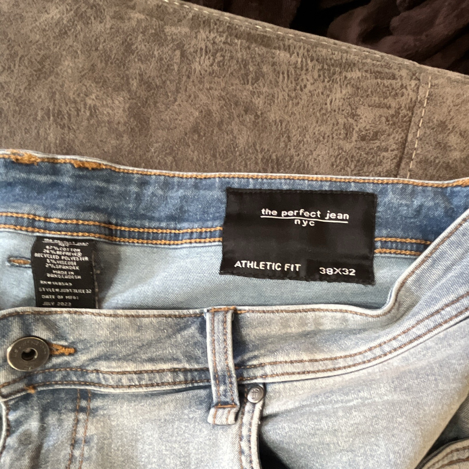 The Perfect Jean NYC Men’s Athletic Fit Straight Light Wash Distressed Jeans