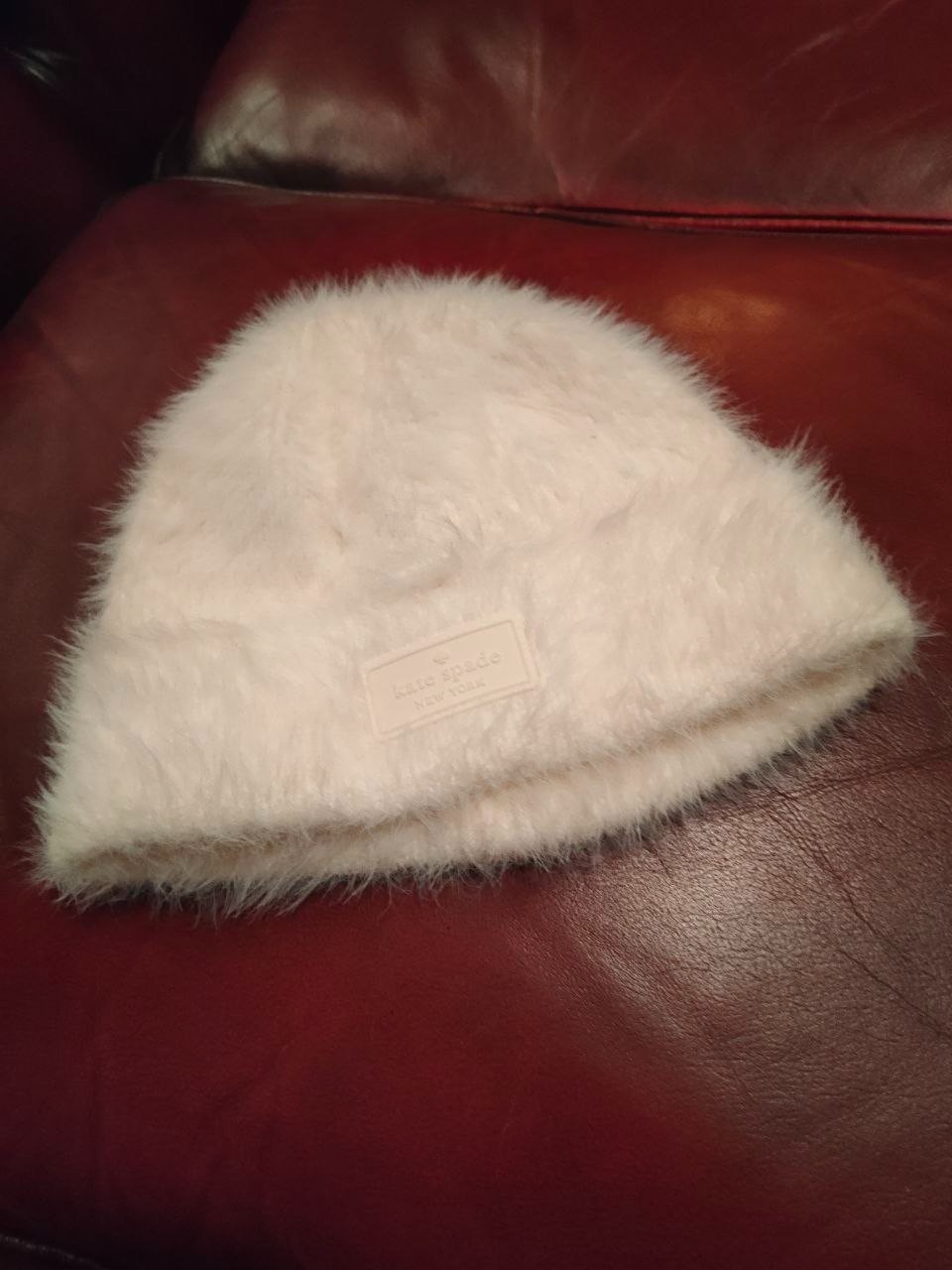 Kate Spade New York – Cream Scarf & Beanie Set – Soft Fluffy Winter Luxe