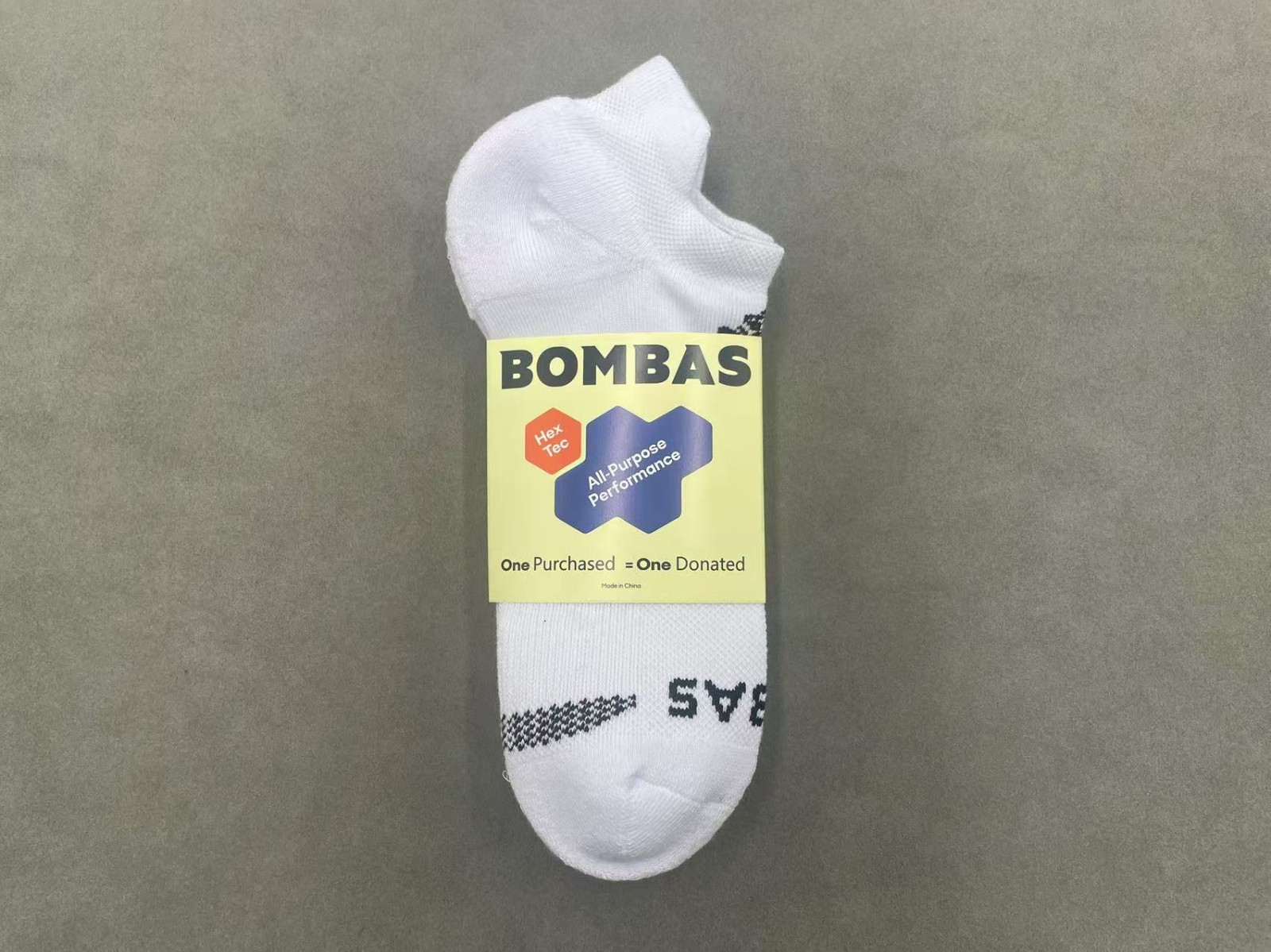 4 pairs BOMBAS Men’s Running Ankle socks Size Large 9-13 white