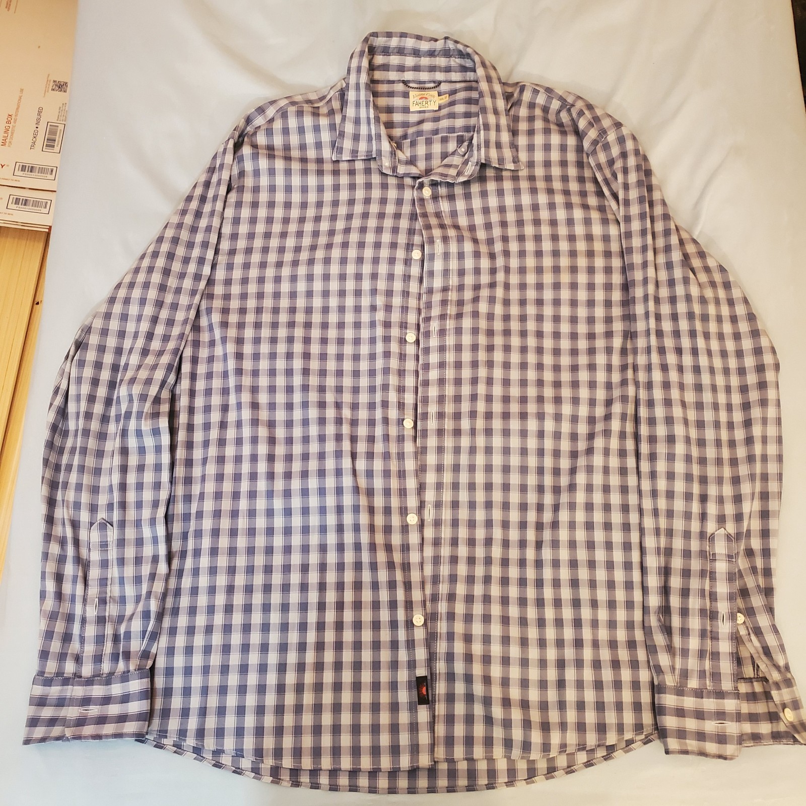 Faherty XXL Blue and White Checkered Button Down Shirt