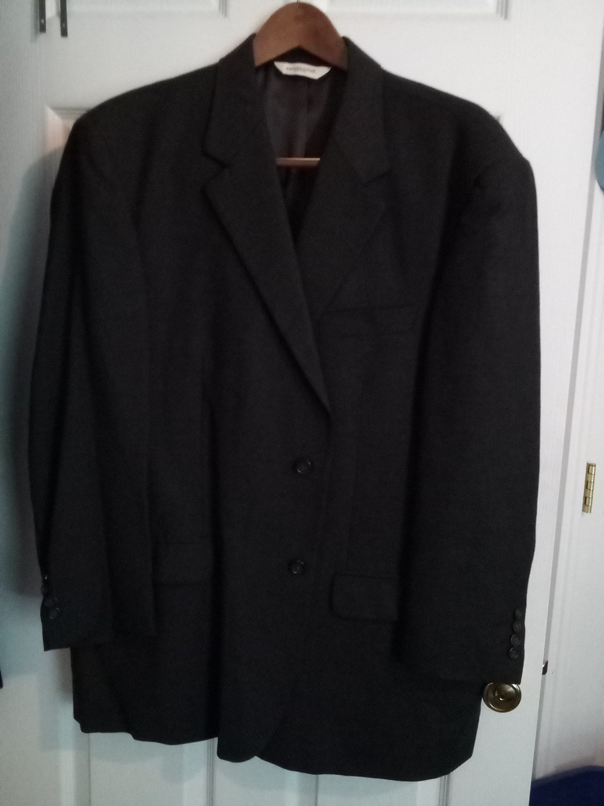 Pronto Uomo Men’s Suit, 44 Regular, 43×30 pants, Charcoal, Made In Italy.