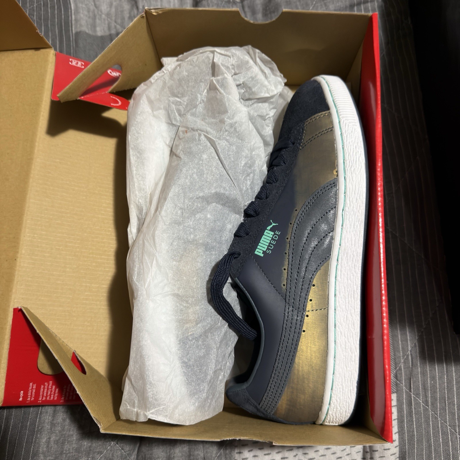 PUMA Suede Classic Colorburn Men’s Suede Low Top Lace-Up Sneakers Navy/Green