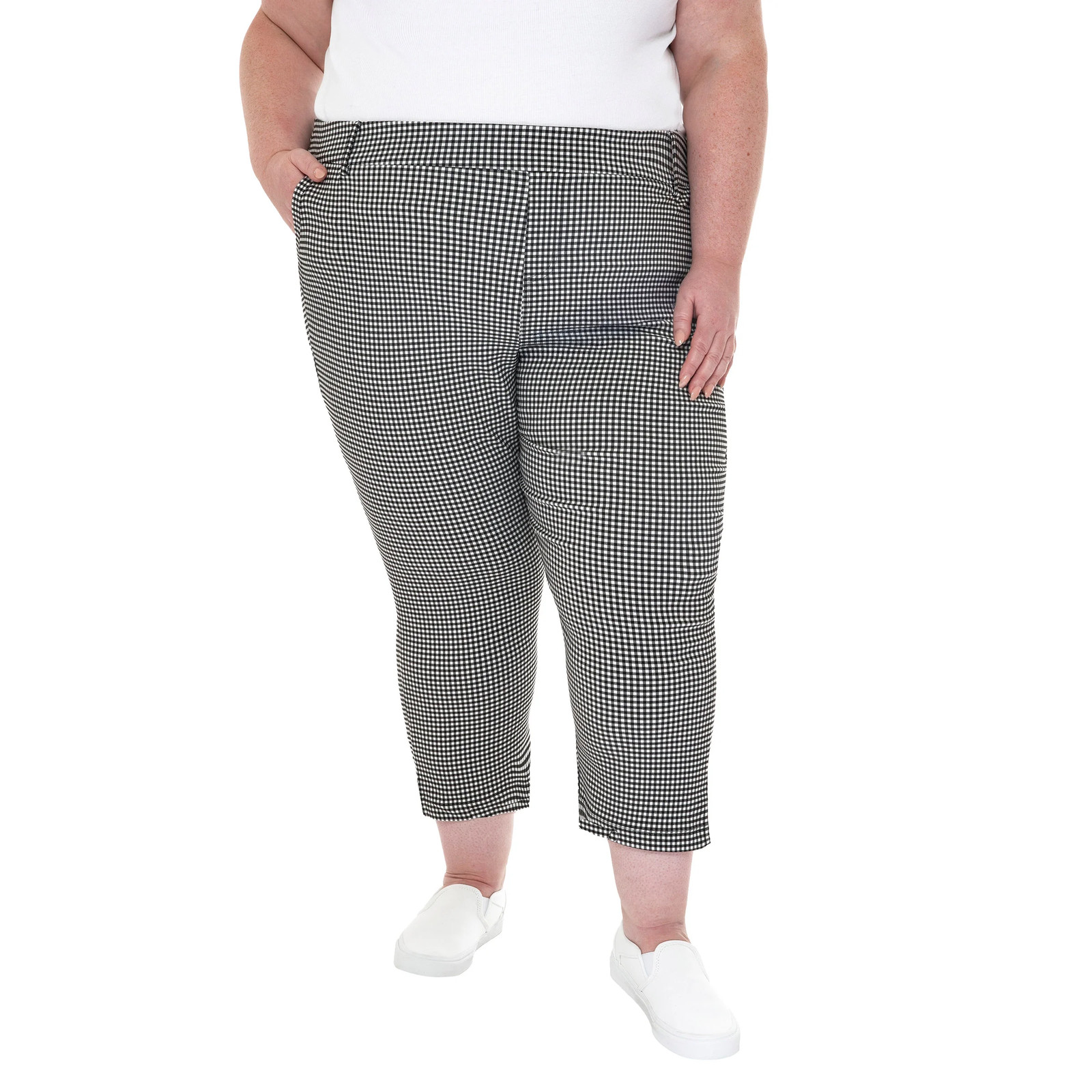 Mario Serrani Women’s Pull-On Capri Front Pockets Mid Rise