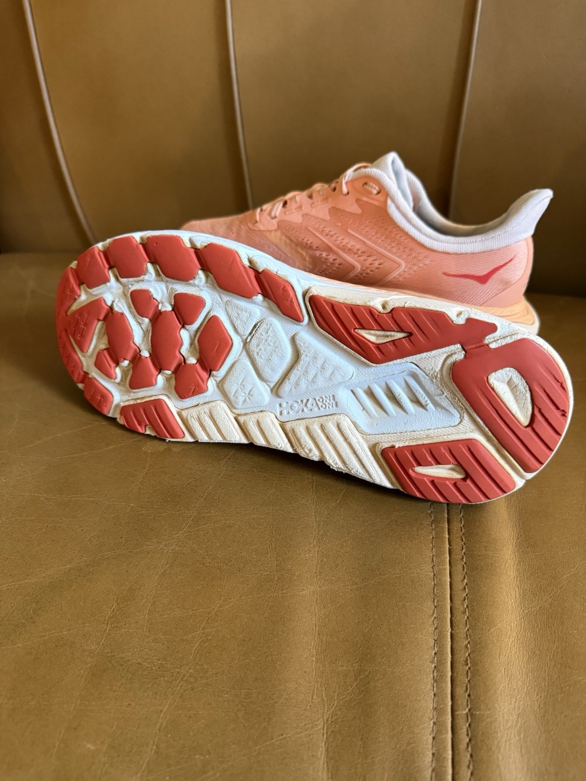 HOKA Arahi 5 Women’s Size 8.5B Pink Coral Running Shoes Sneakers 1115012 EUC