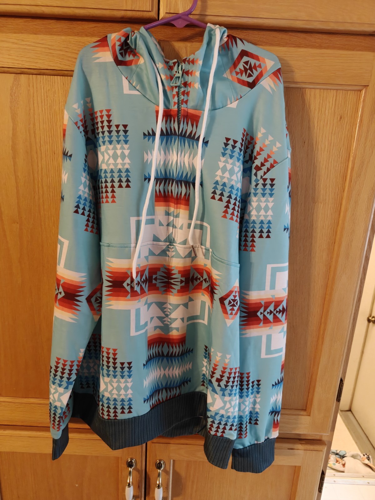 AM6- Unisex Size Large Hooded Aztec Design 1/4 Zip Sweatshirt