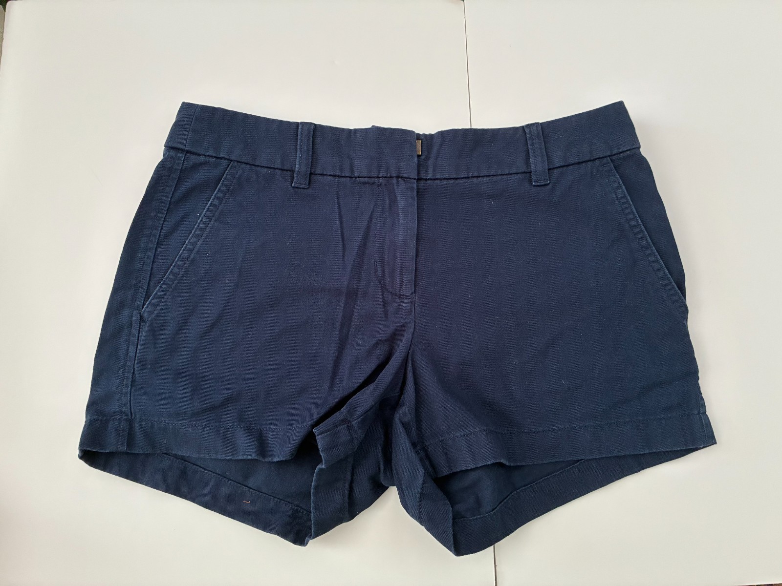 J Crew Women’s Chino Shorts Size 2 Navy
