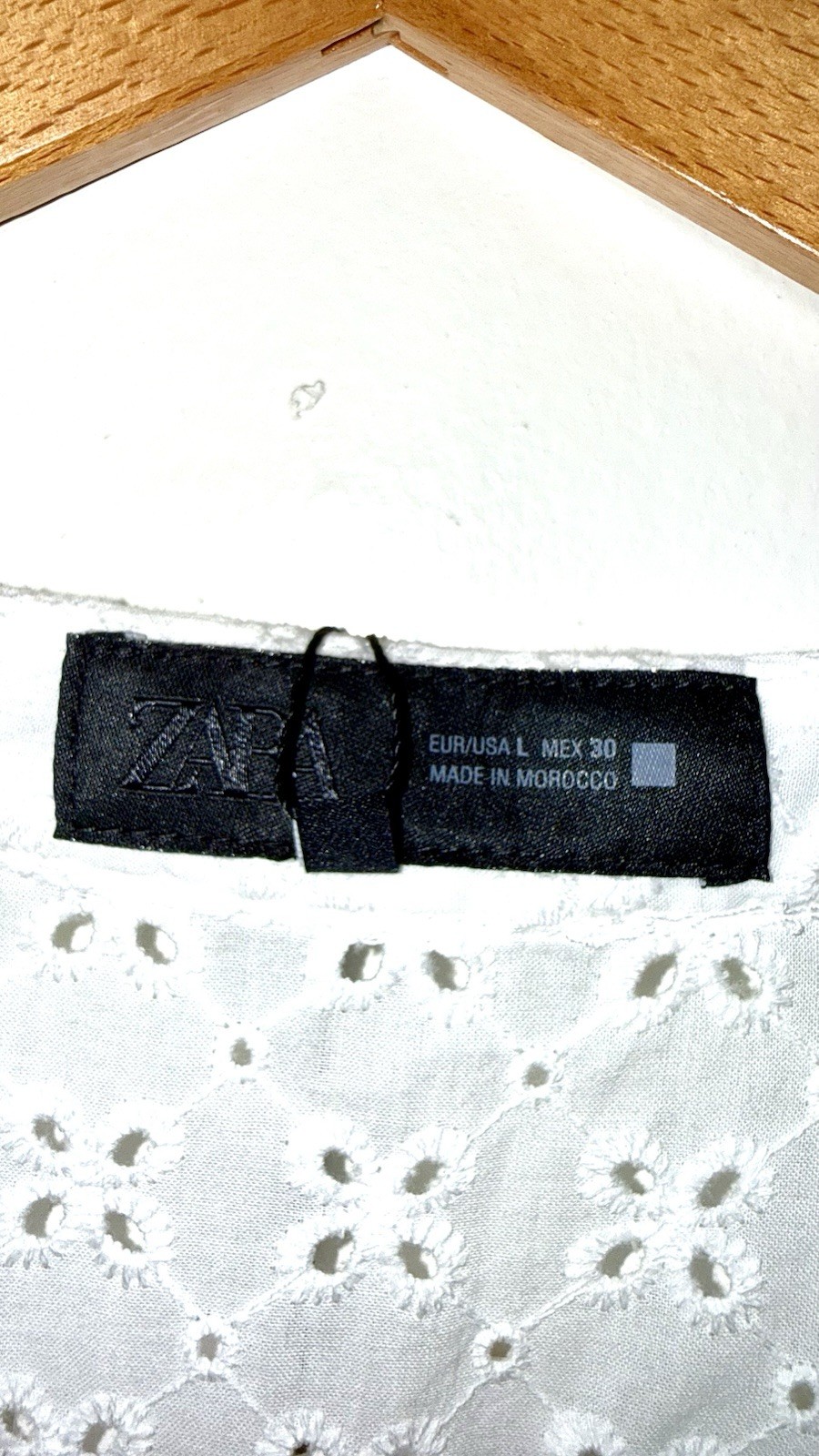 NWT Zara White Eyelet Embroidered Cotton Blouse Top Size L
