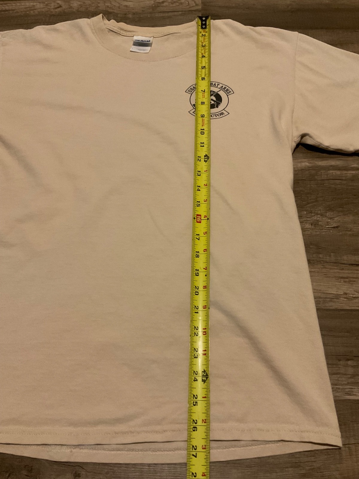 MILITARY USAF COMBAT ARMS INSTRUCTOR GRAPHIC T-SHIRT ( MENS L ) BEIGE
