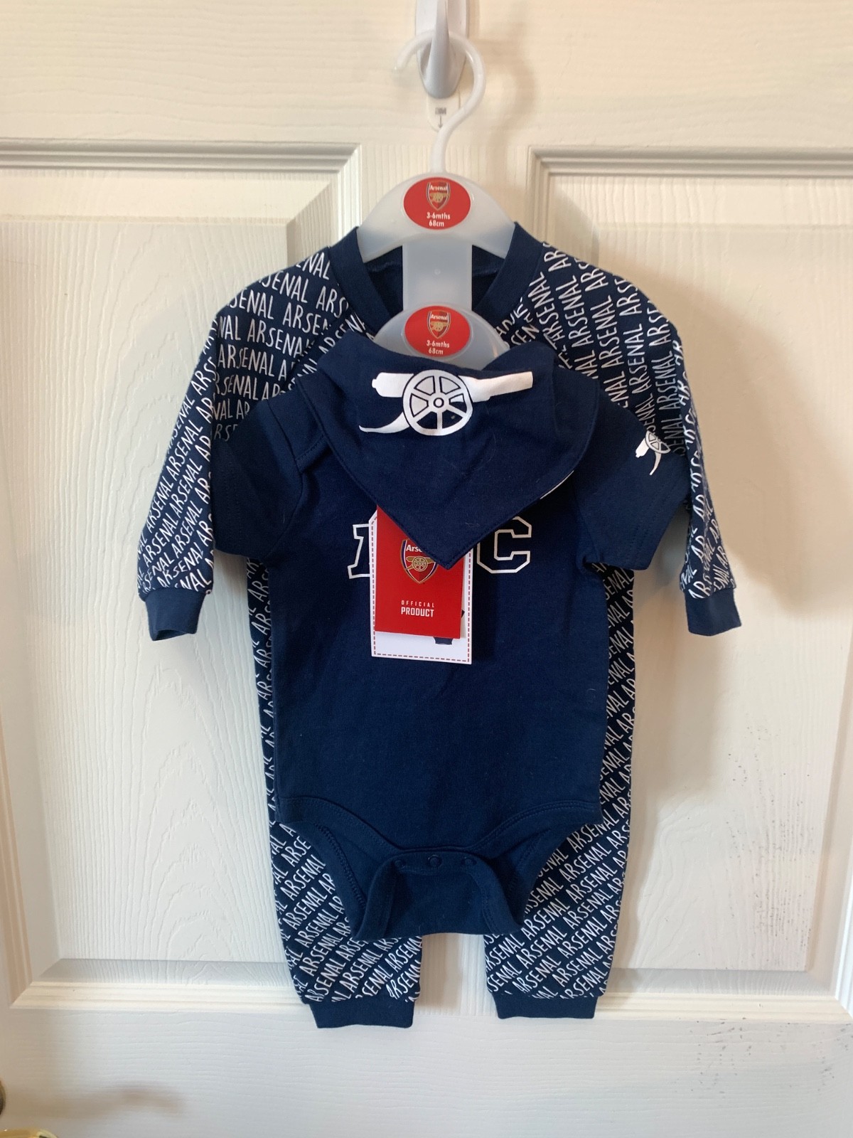 Official Arsenal FC Baby 3-6 Months NWT Romper Bodysuit Bib Set Navy Blue