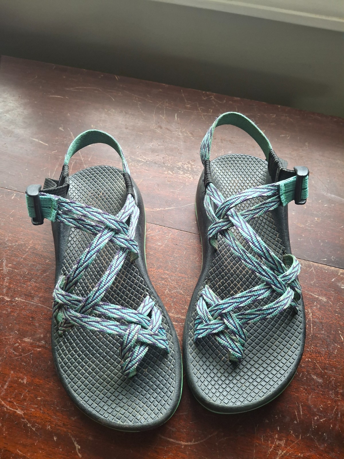 Chaco ZX/2 Womens Sandals Size 6 Strappy Toe Loop Green Blue Outdoors Hiking