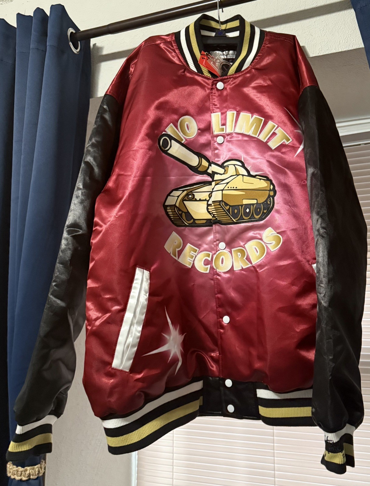 Headgear Classics No Limit Records Master P Satin Varsity Jacket Mens 4XL Red