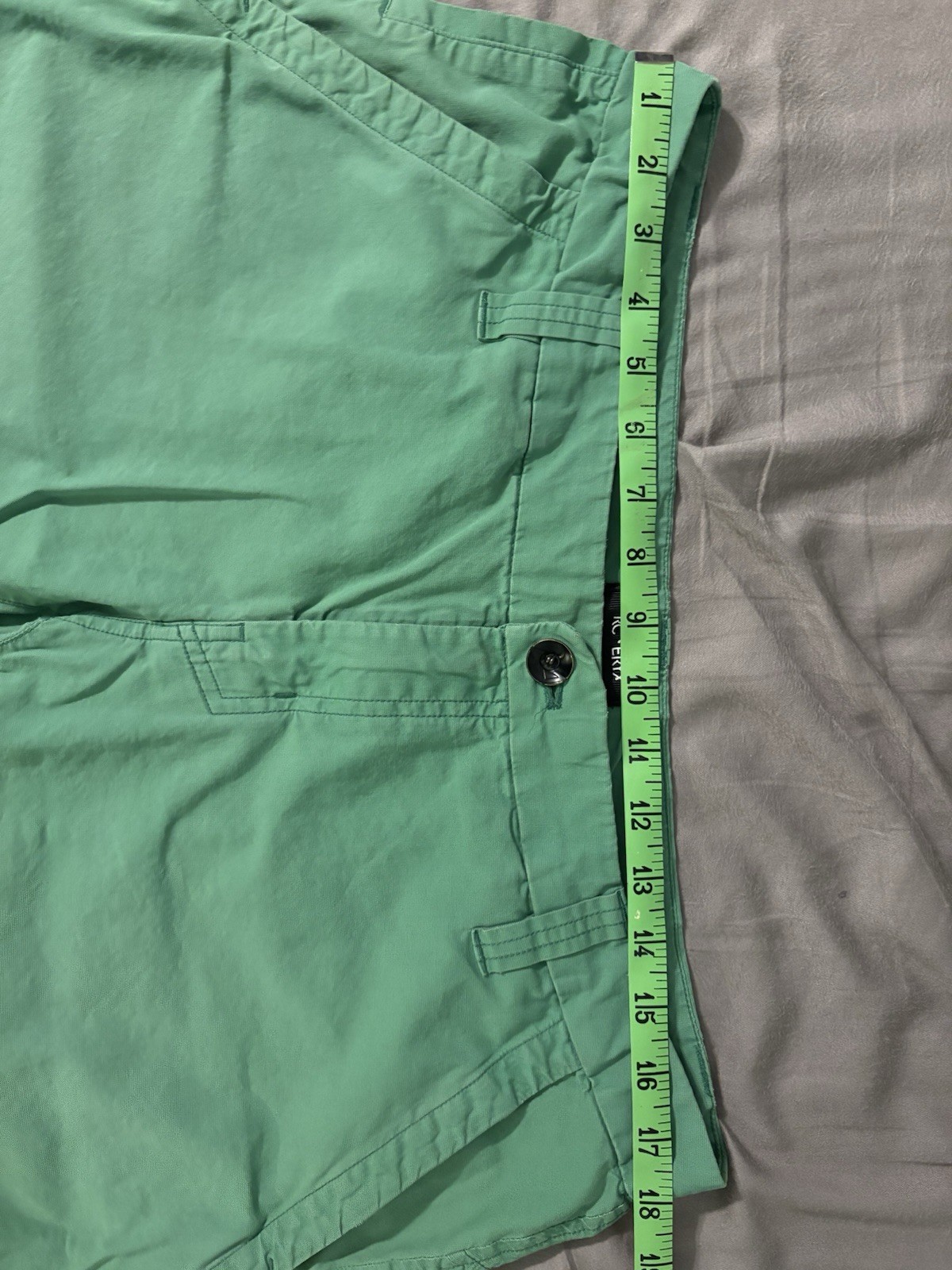 Arc’teryx Men’s Atlin Chino Shorts 10 Inch Inseam Green, Trim Fit Size 34