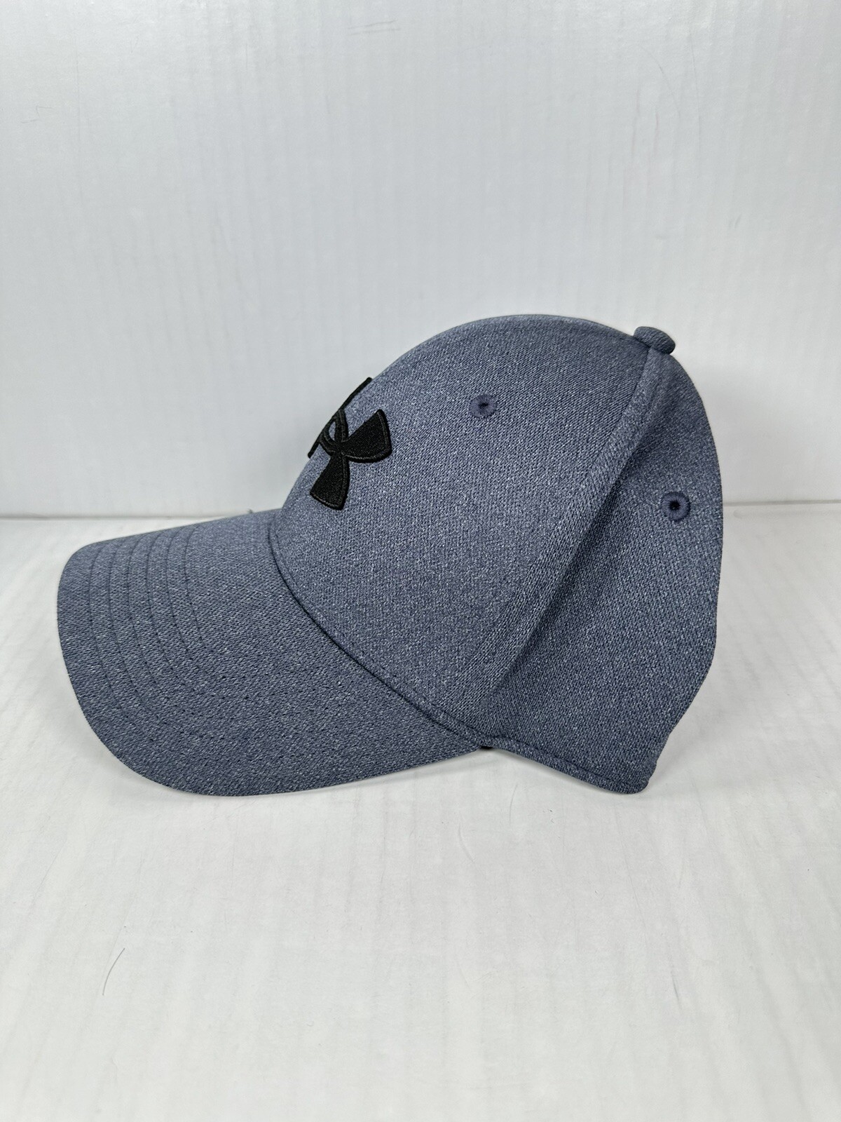 Size M/L Under Armour Blitzing Cap HeatGear Sweatband Wicks Stretch Navy Black