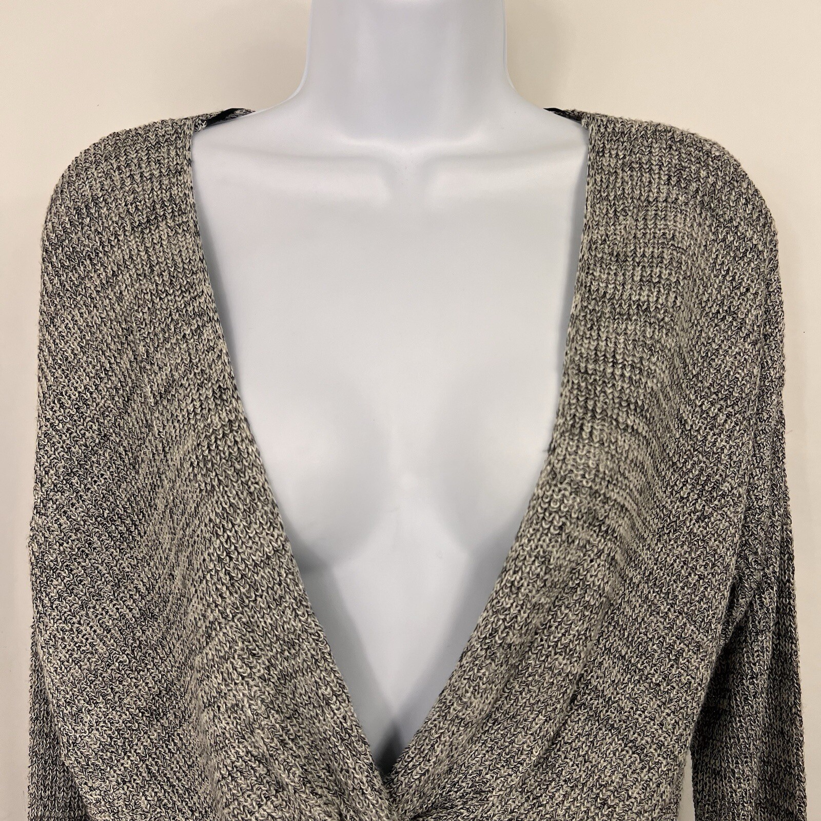 A.n.a Sweater Women’s Small Draped Knotted Long Sleeve Scoop Neck Lightweight