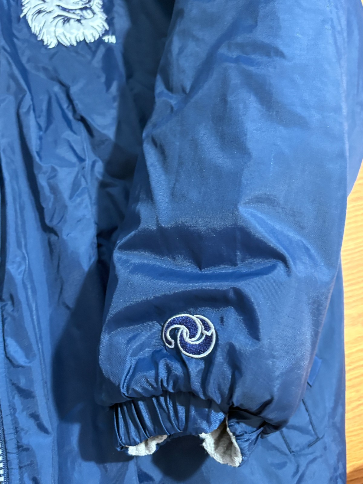 Vintage UConn Huskies Puffer Jacket Mens XL Blue Embroidered NCAA Fleece Lined