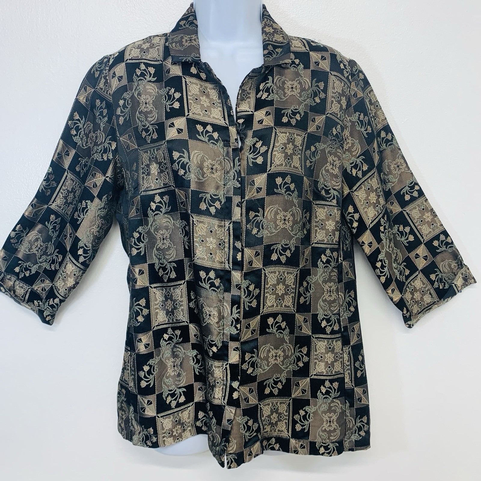 Chicos Design 1 Top Woman Medium Button Up Silk Blend Brown Floral Casual Work