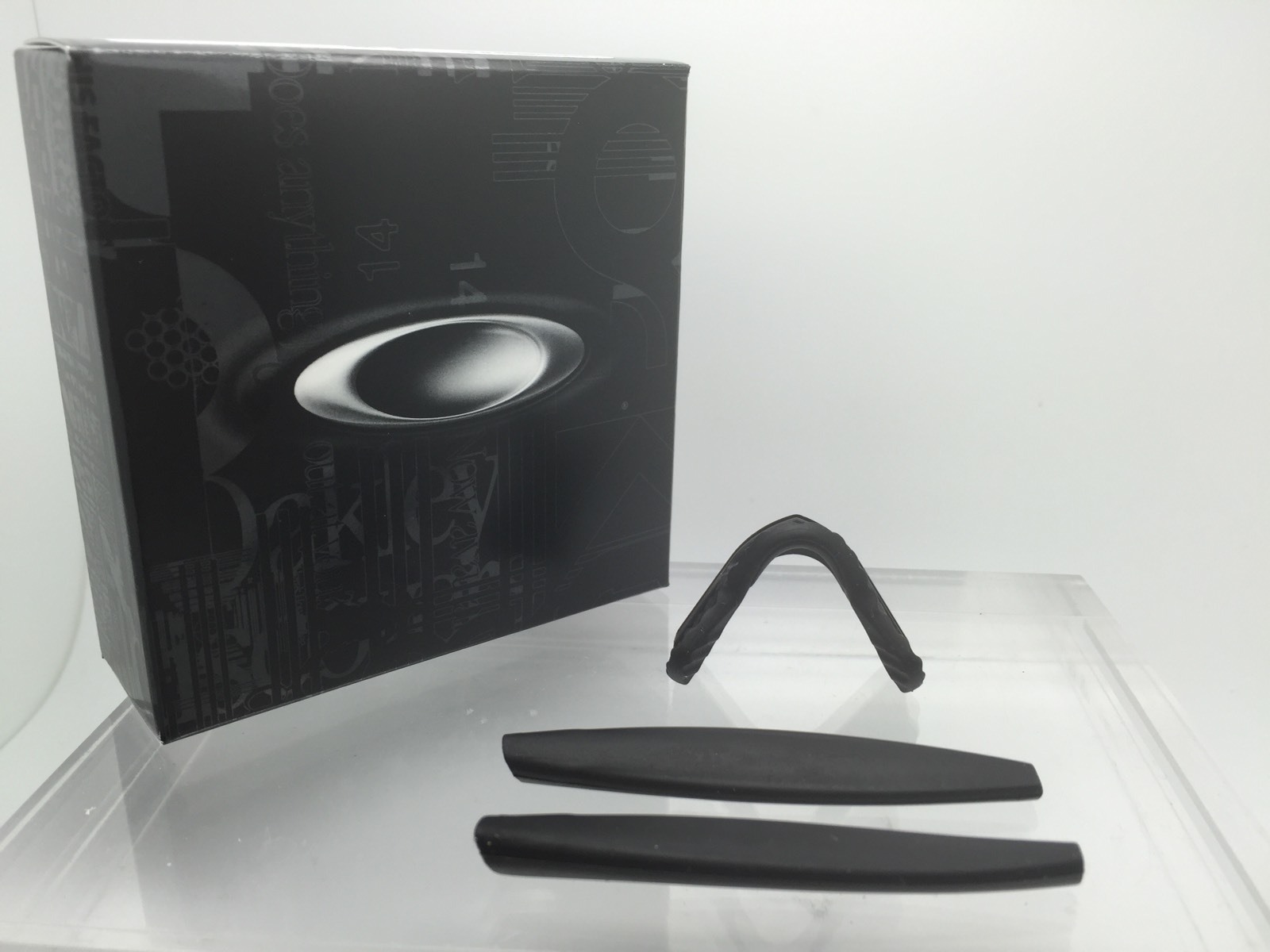 AUTHENTIC OAKLEY M-FRAME BLACK EAR SOCKS TEMPLE TIPS & NOSE PAD KIT NEW! 06-596