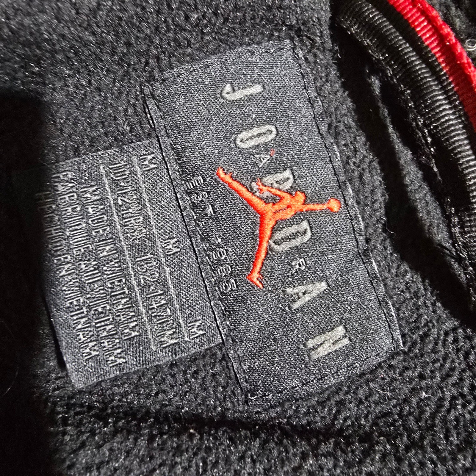 Jordan Puffer Jacket Kids Size M 10-12 Black Glossy Panel Hooded Fleece Lined
