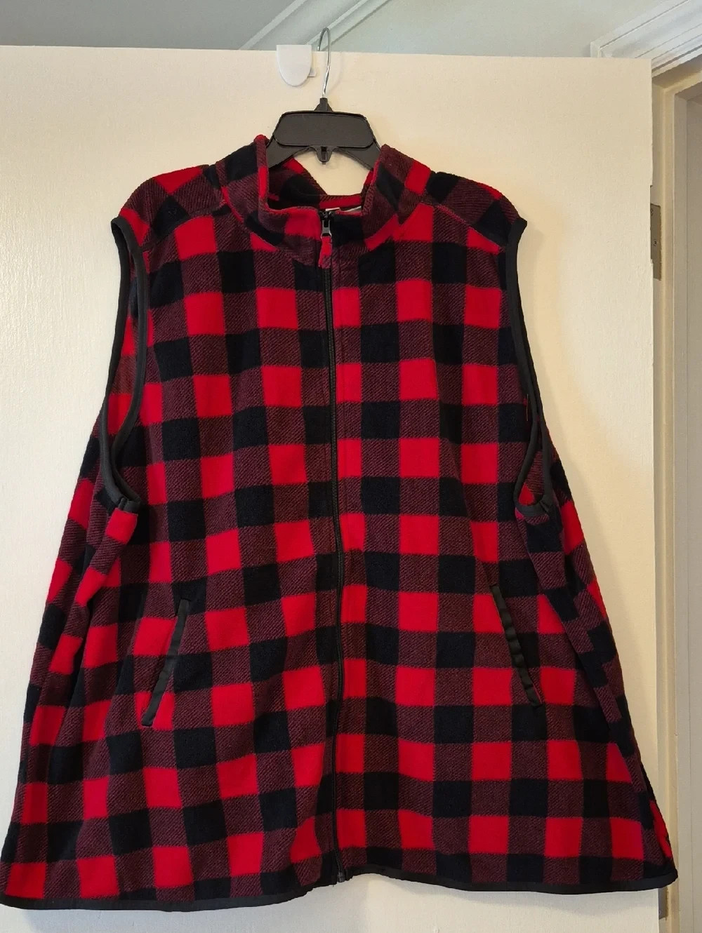 Woman Within Red & Black Buffalo Plaid Zip Front Vest – Size 4X