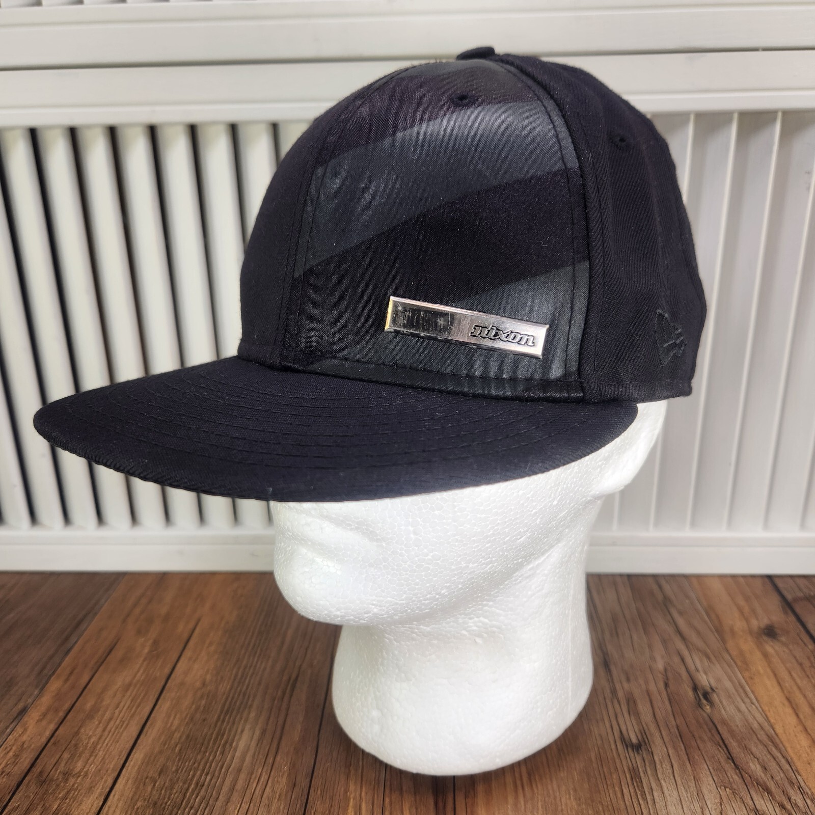 Nixon New Era 59fifty Hat Cap Fitted 7 1/4 Black Luxury Brand Mens Logo Premium