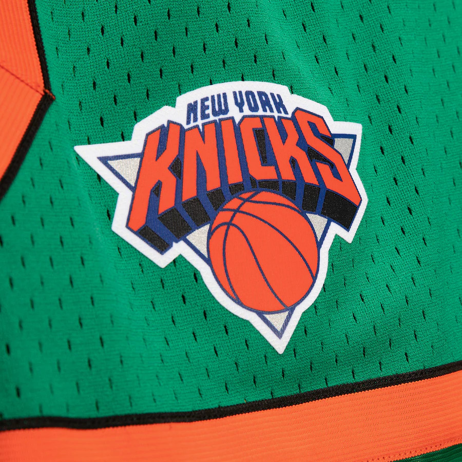 Mens Mitchell & Ness NBA SWINGMAN SHORTS – NEW YORK KNICKS 06