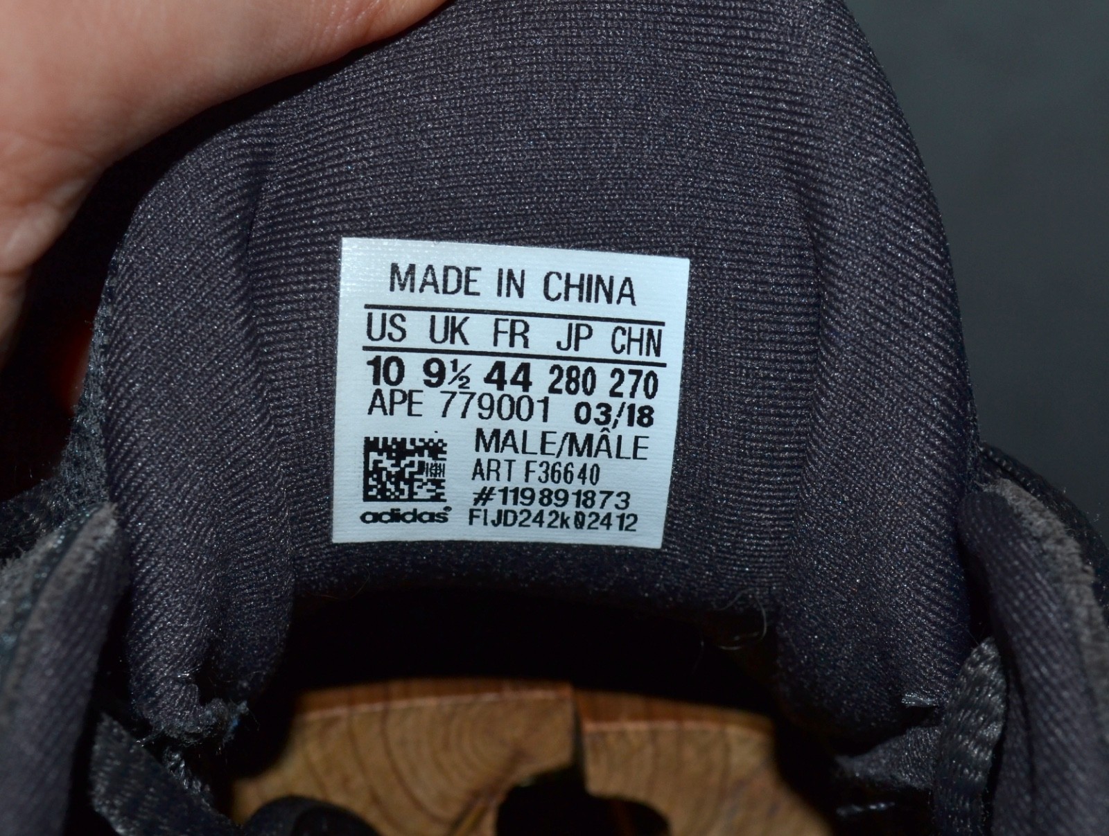 Adidas Yeezy 500 Utility Black Men Size UK 9.5 US 10 EU 44