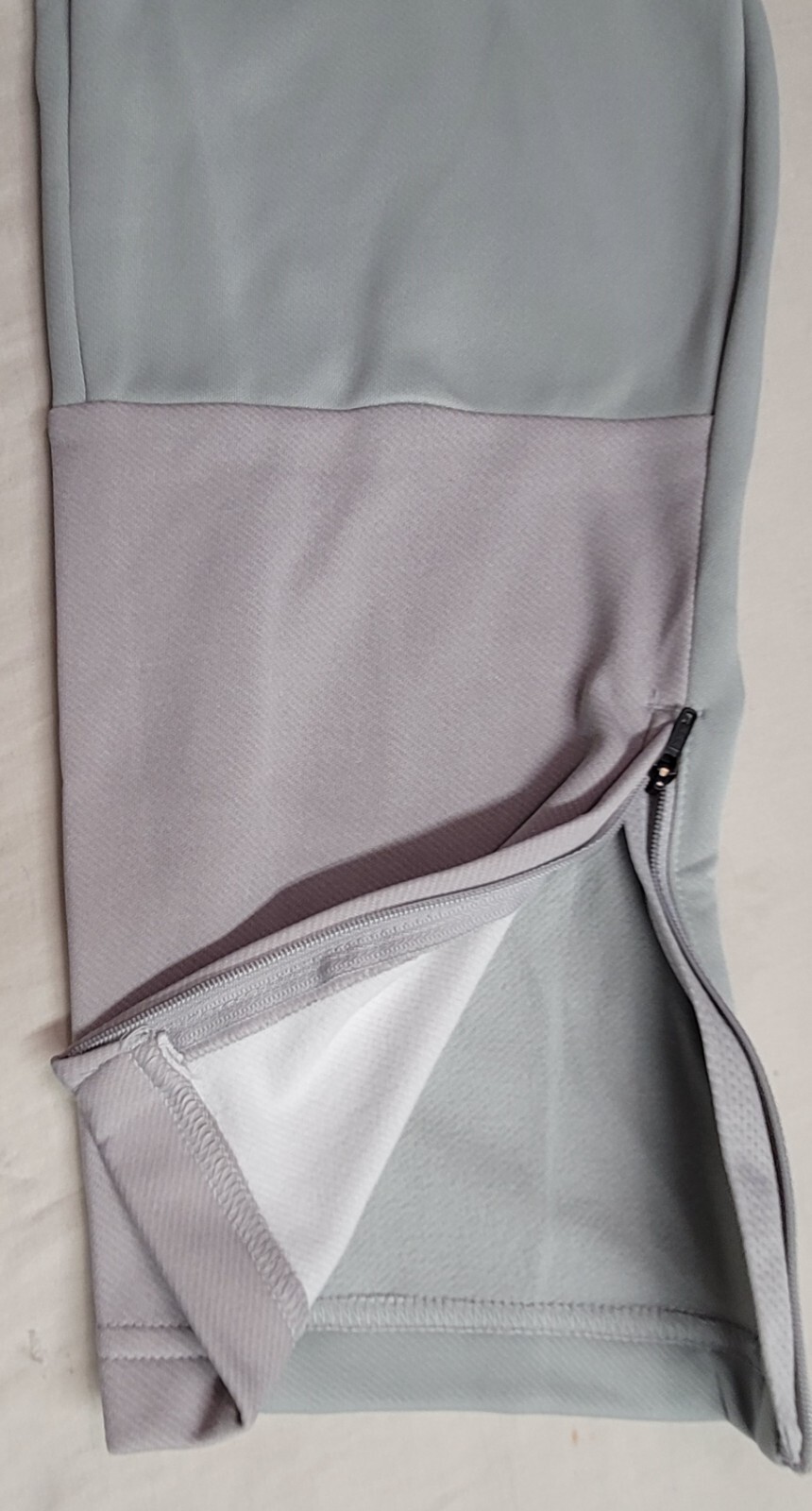 Adidas Women’s Team Issue Tapered Pants Medium Gray Athletic Training New MRP$55