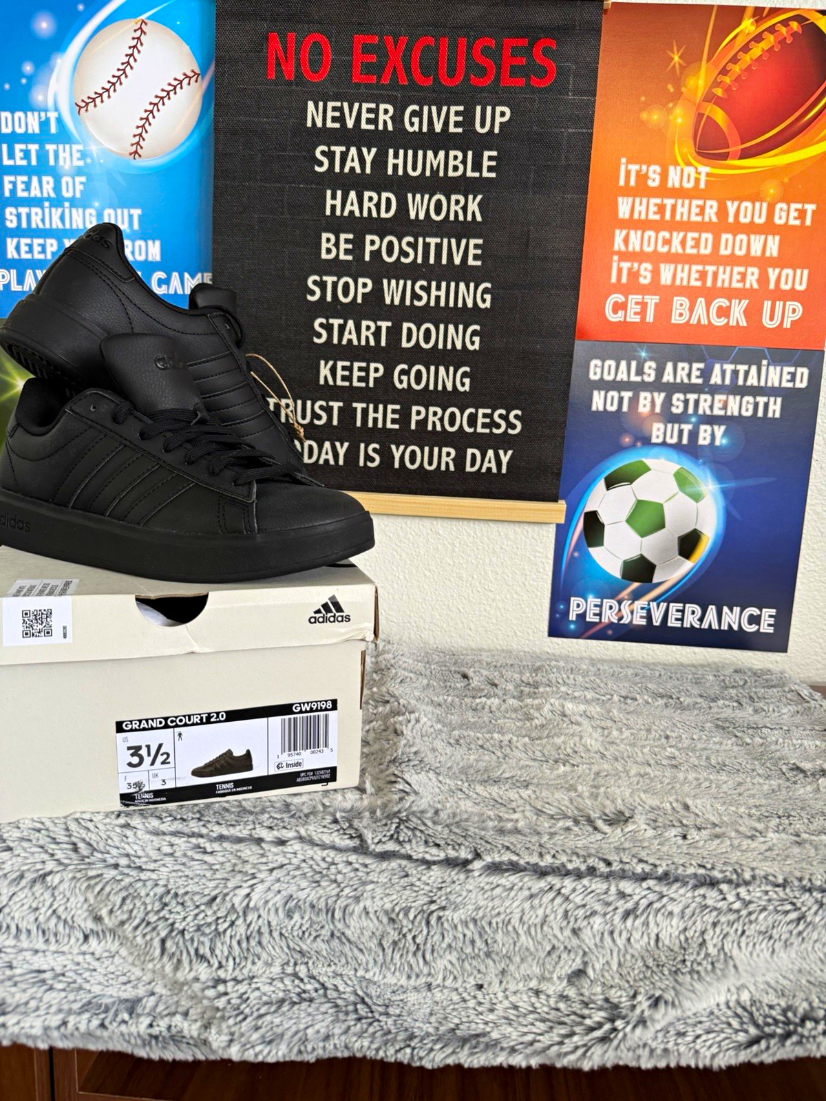adidas Grand Court 2.0 Black Low Top Lace-Up Sneakers US 3.5 Kids GW9198