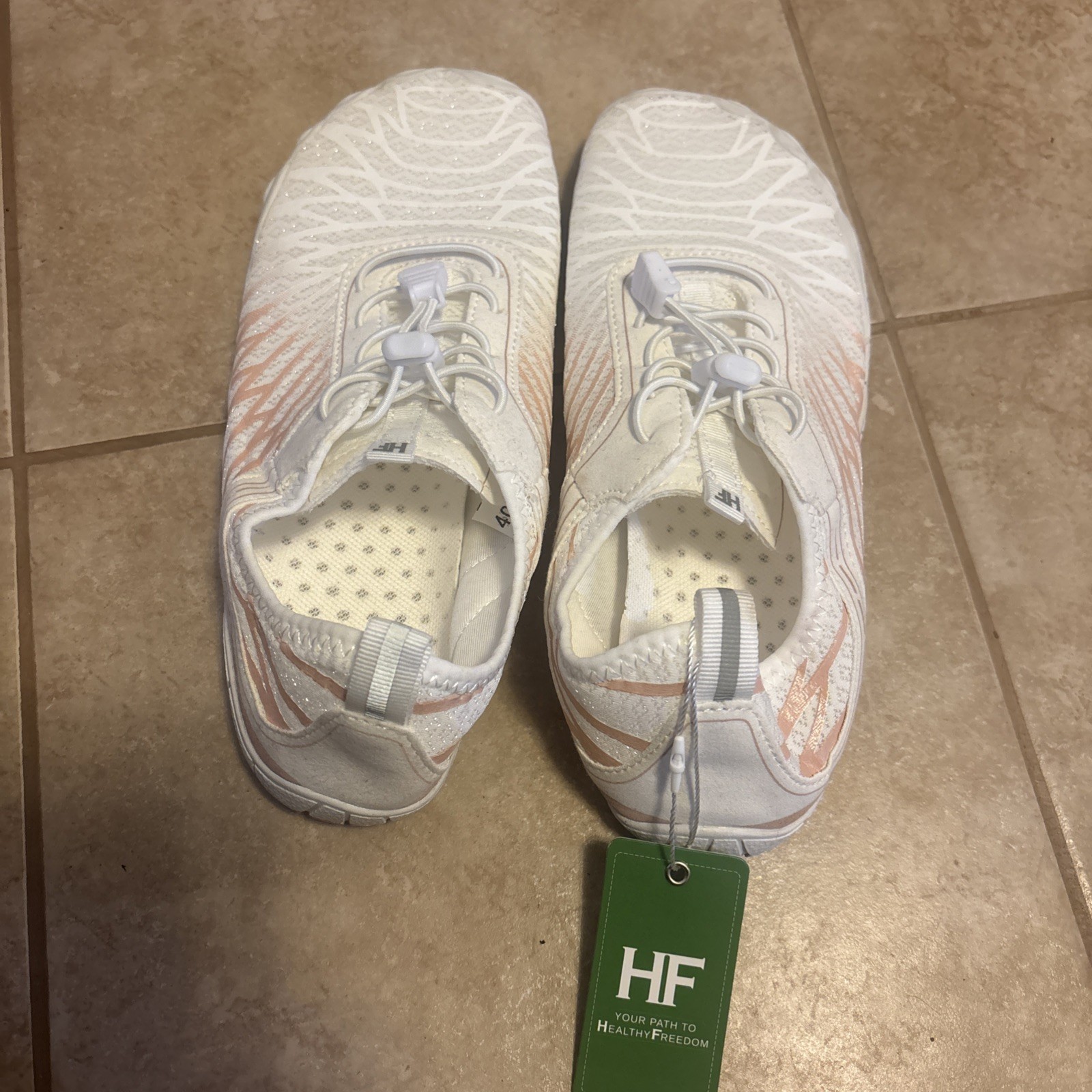 Healthy Freedom Non-Slip Barefoot Shoes Women’s White Shows Size 40 US 9/9.5 NWT