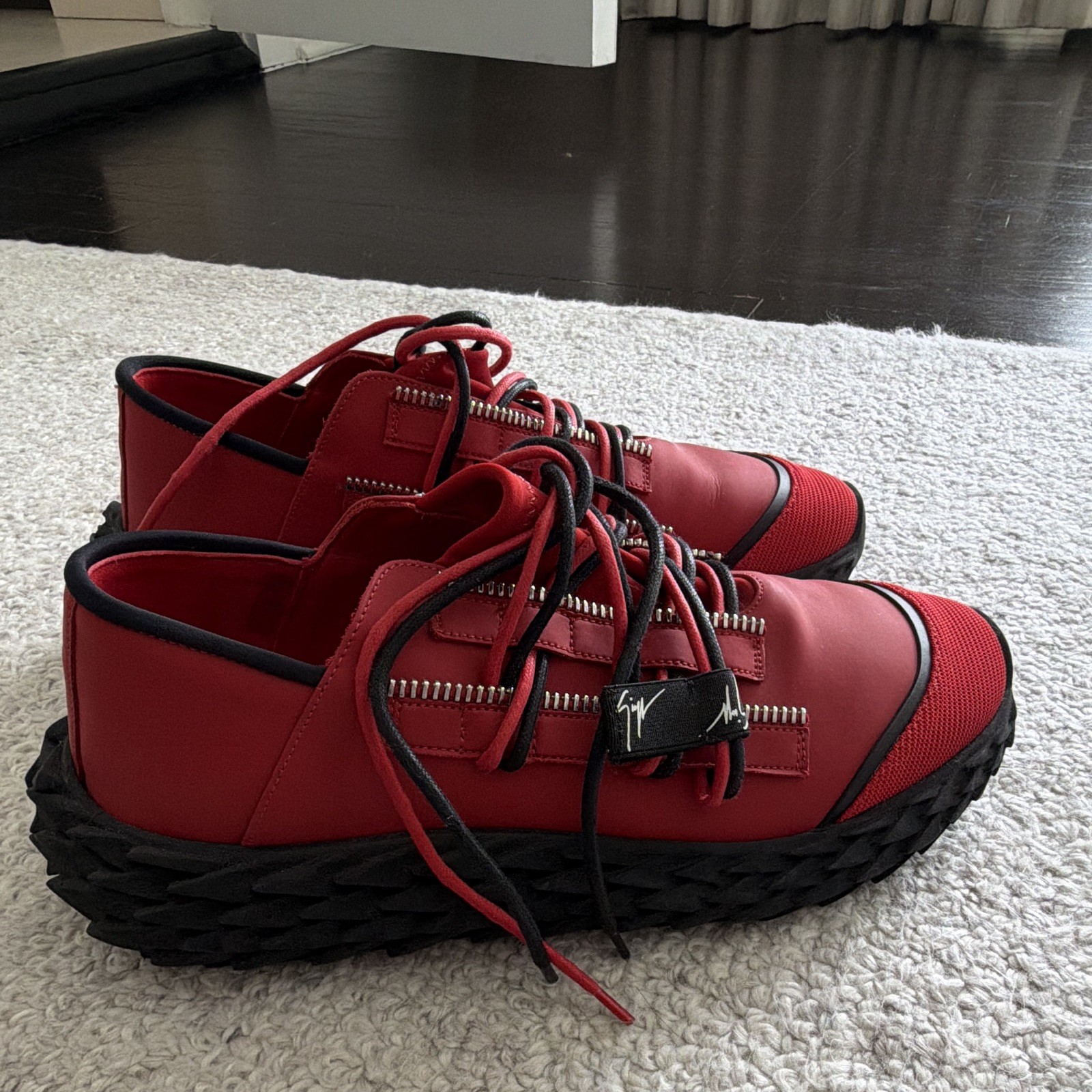 Giuseppe Zanotti Urchin RM90037 Red/Black Low Top Lace-Up Men’s Sneakers