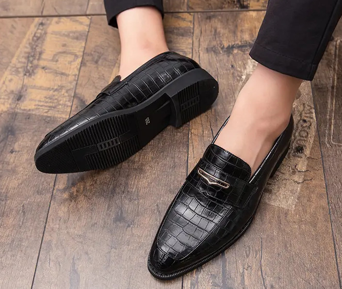 Men’s Stone Pattern Slip on Loafers Pointy Toe Formal Business Casual Shoes