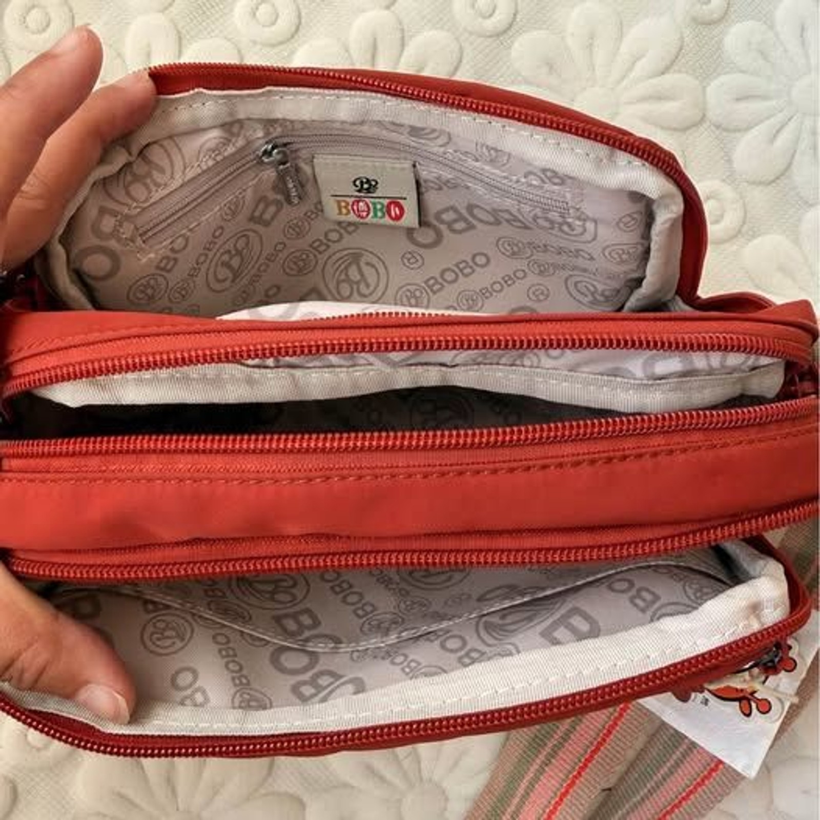 Minimalist Nylon Crossbody Bag Multi-Compartment Water-Resistant New