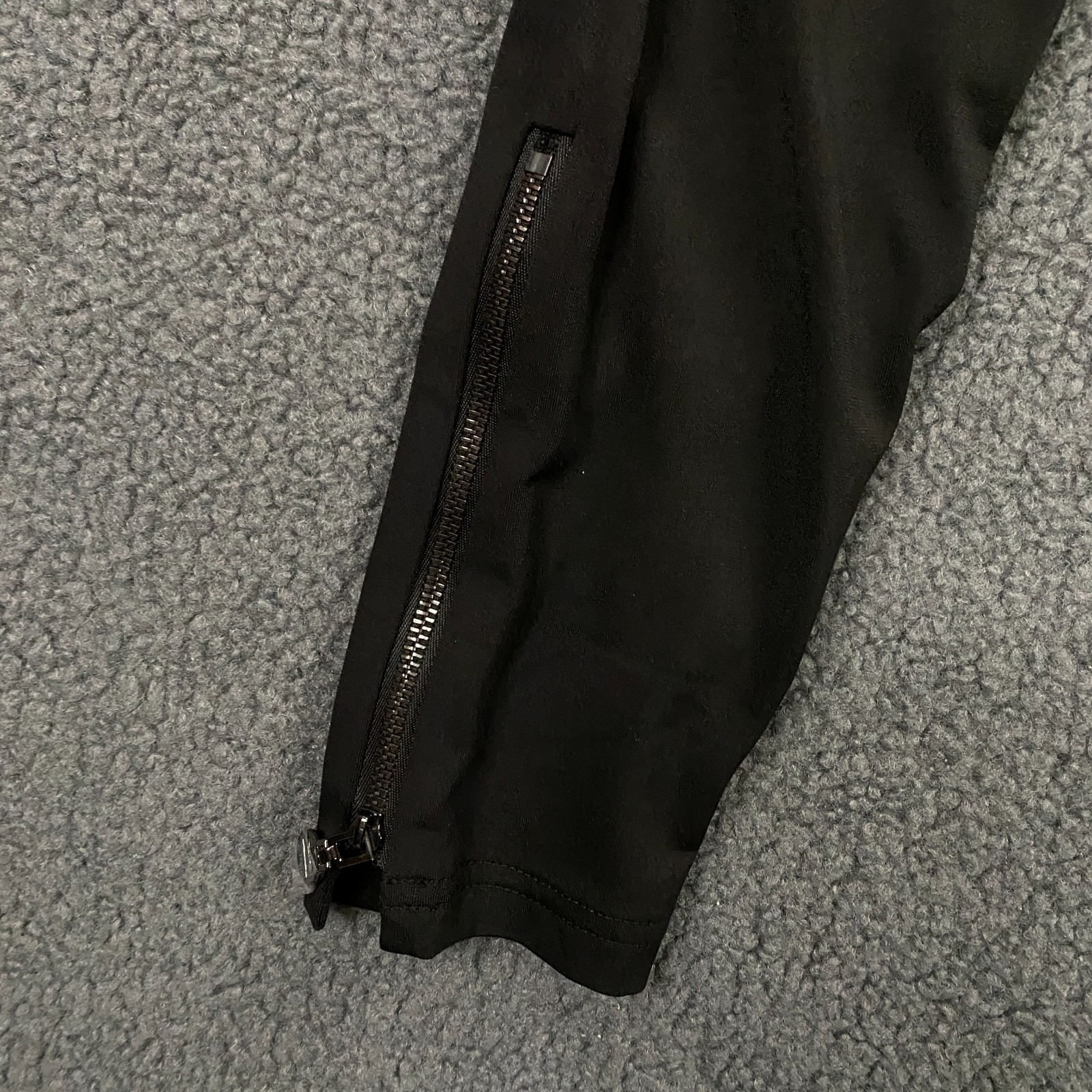 Sympli Jersey Fleece Back Zip Legging size 6 Black Stretch Jersey $165 NWT