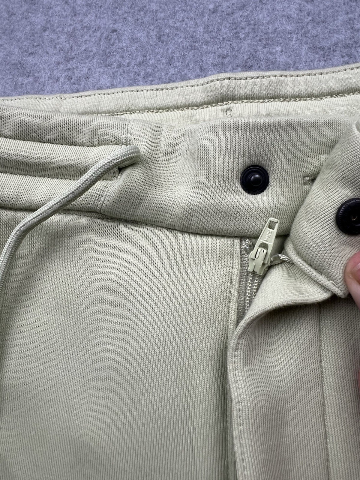 Nike Tech Fleece Open Hem Sweatpants Men’s Size XL FZ7583-371 Olive Aura NWT