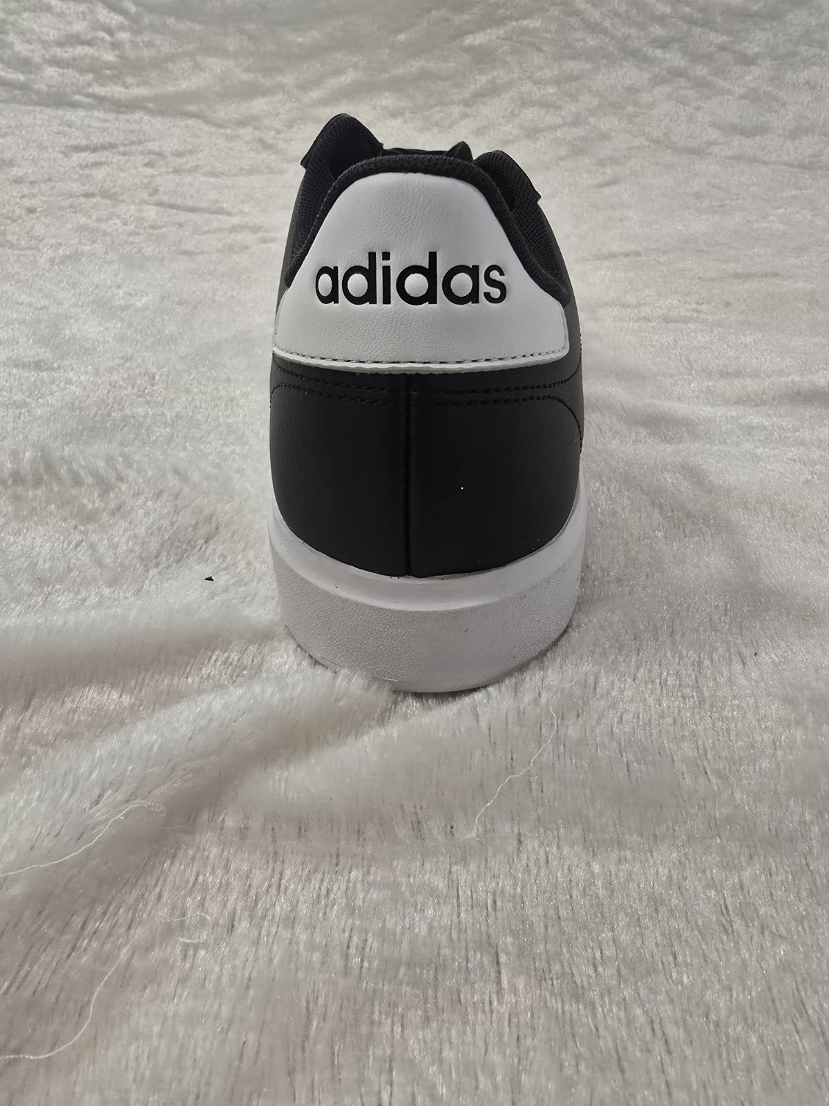 RIGHT SHOE ONLY – Size 10 – Adidas Grand Court 2.0 Black White