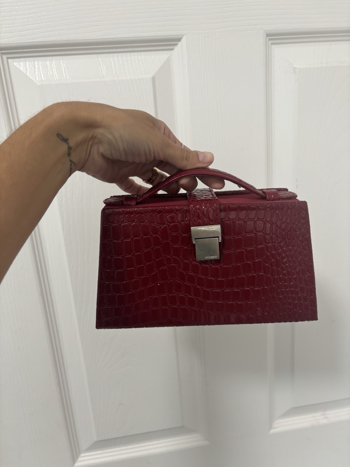 Vintage Red Croc Embossed Clutch Purse Jewelry Box Convertible Handbag Case