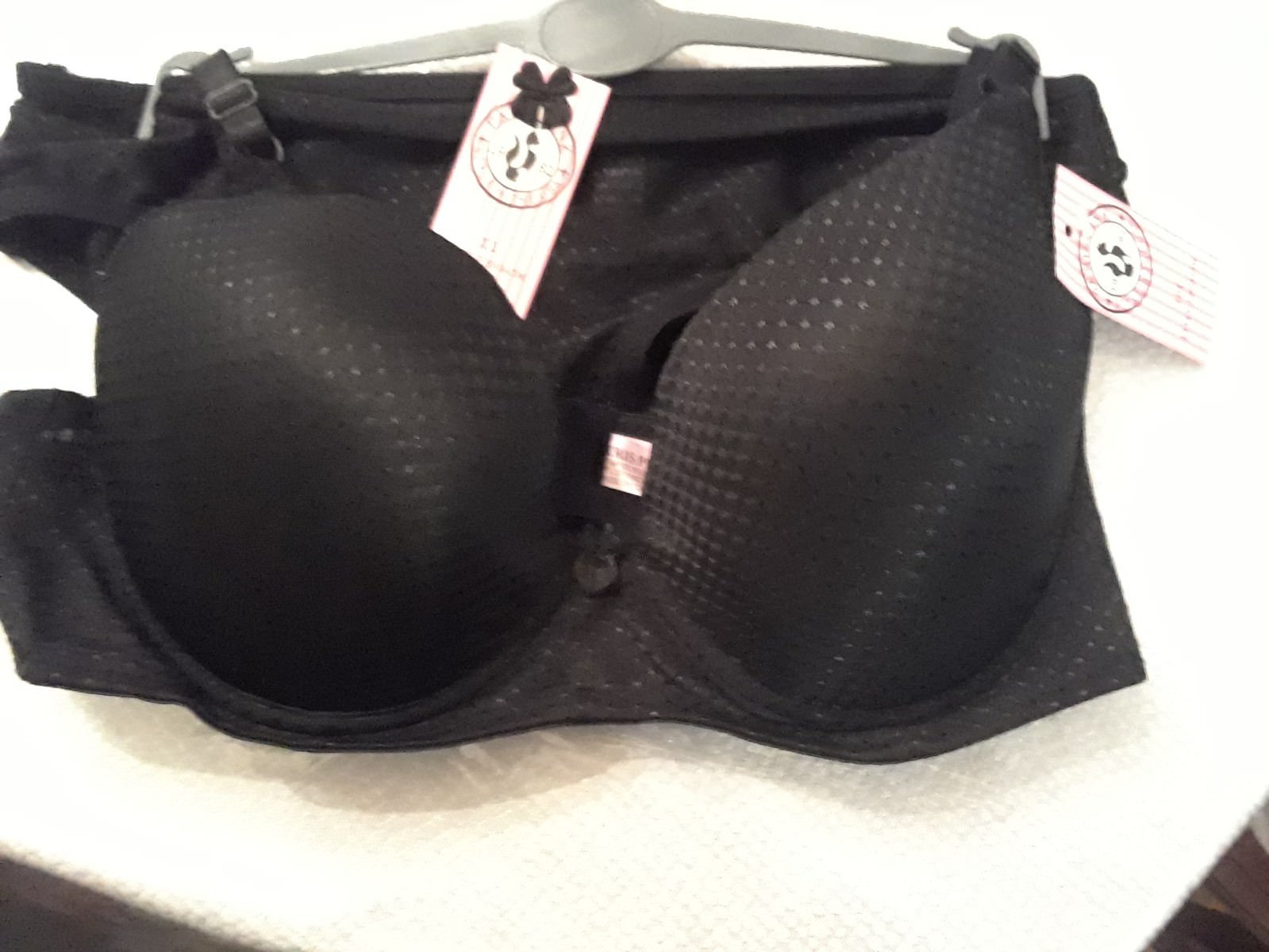 New ladies sexy push- up bra and panties set ..by paris pink