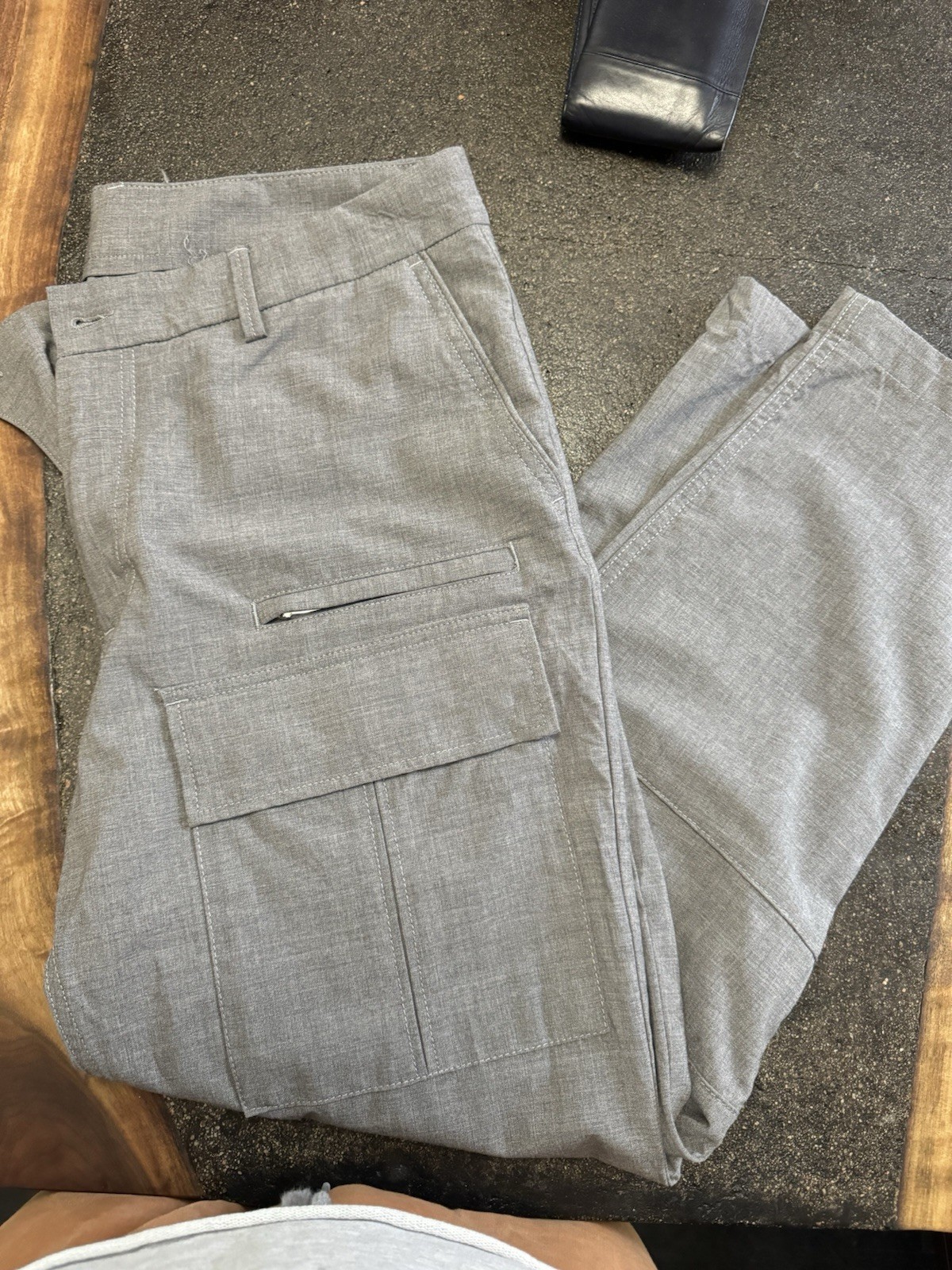 Eleventy Men’s Gray Wool Stretch Cargo Pants 34 Flat Front